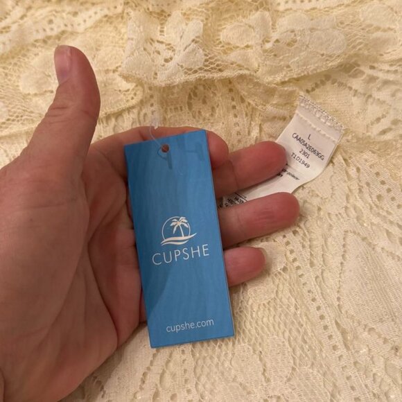 NWT CUPSHE Women's Large Summer Dresses Sleeveless Lace Tassel Cream strapless - Picture 3 of 3